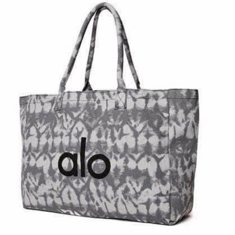 ALO Yoga Gray Camouflage Tote Bag